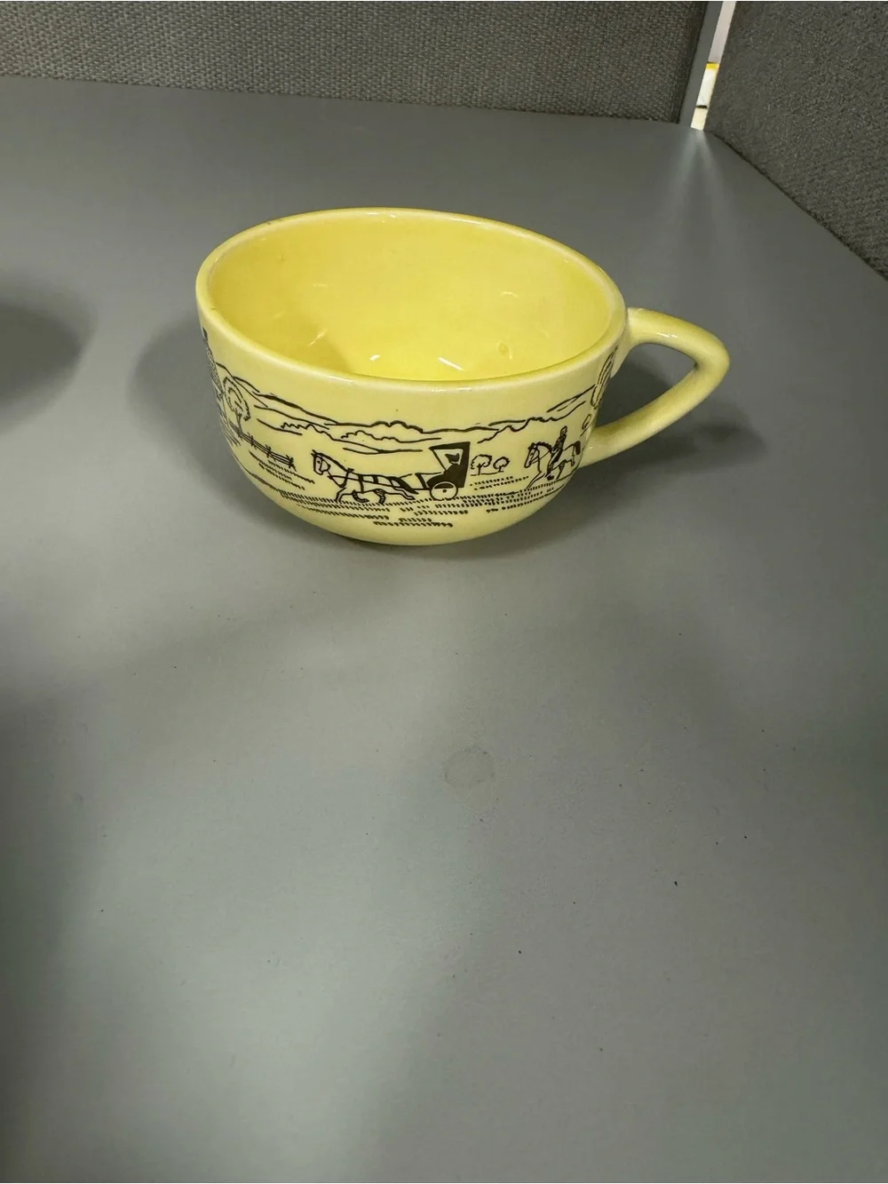 VTG Yellow Cottage Core Country Pattern Ceramic Coffee Mugs - Pair of 2